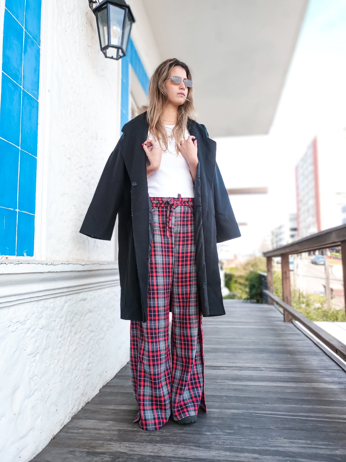 CALÇA XADREZ VERMELHO E CINZA