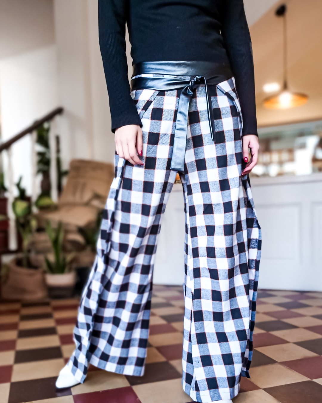 CALÇA FLARE XADREZ PRETA E BRANCO